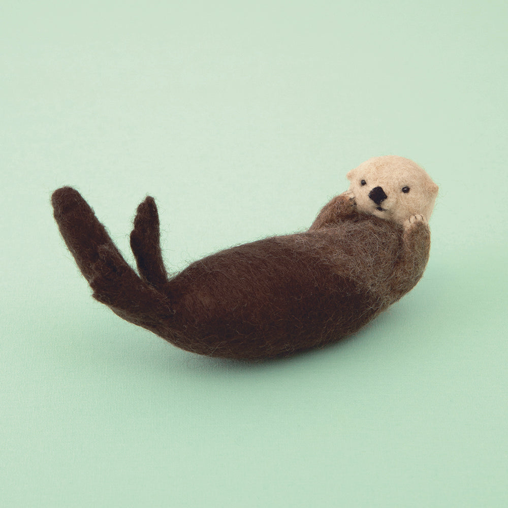 Hamanaka Needle Felting Kit - Sea Otter (English translation included)