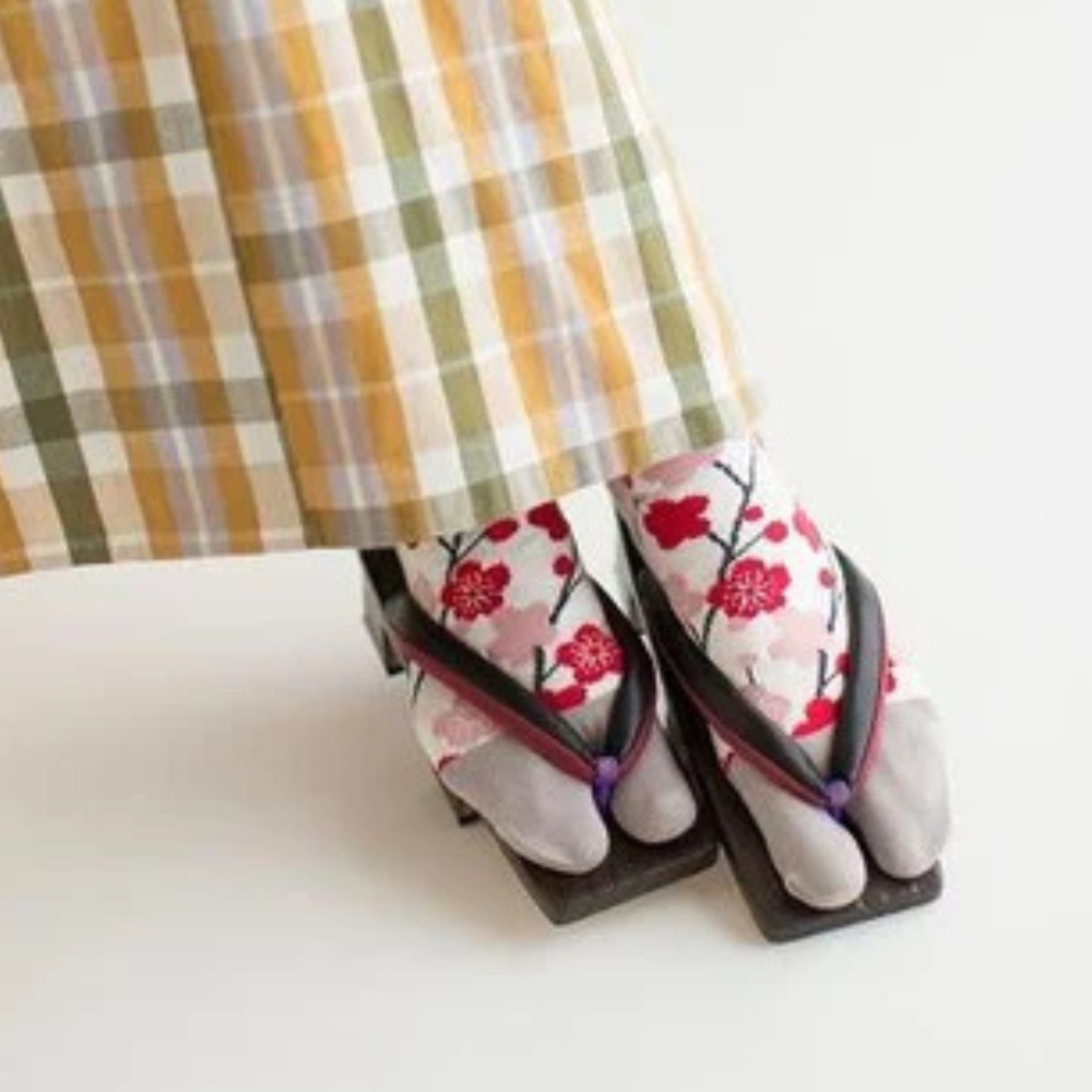 SOU.SOU Kyoto Tabi Socks - Split Toe Design - Plum Blossom (Size UK 4-6.5)