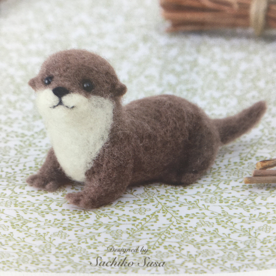 Japanese Hamanaka Aclaine Needle Felting Kit - Otter (English translation included)